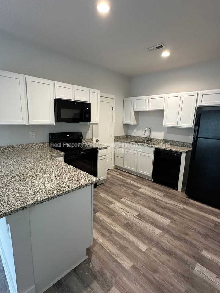 5472 North Colburn Court - Photo 7 of 19