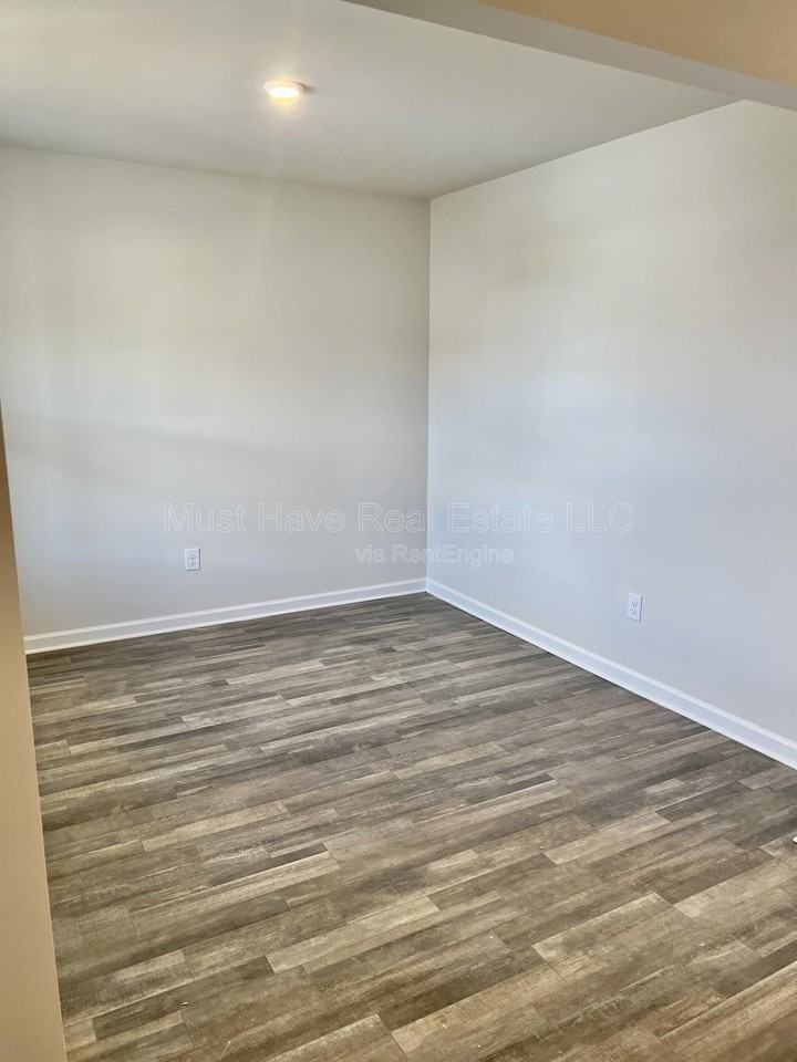 1459 Cannan Mountain Dr - Photo 2 of 31