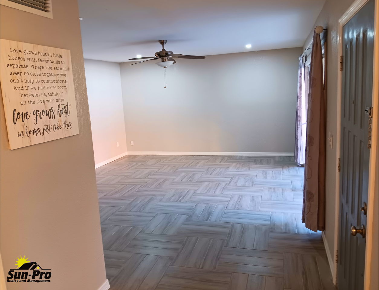 139 Moonstone Ct - Photo 4 of 19