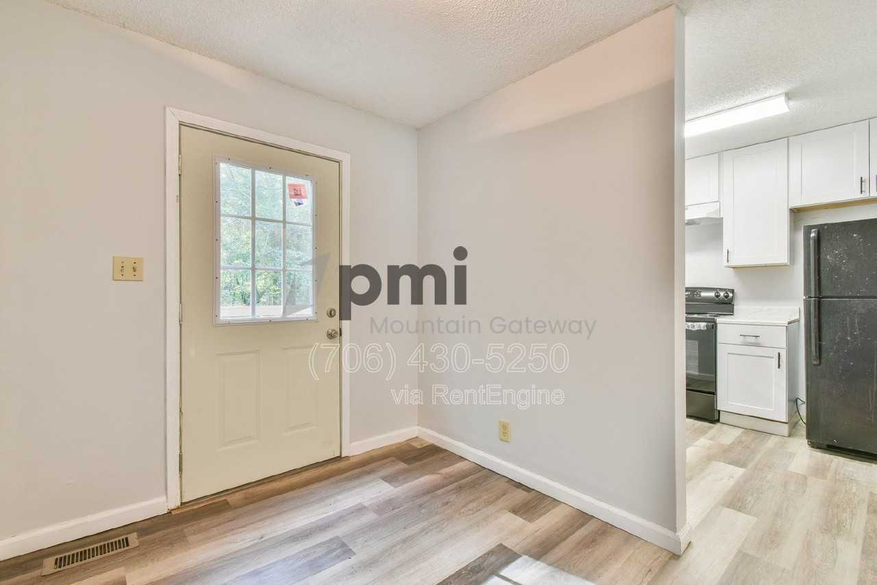 42 Greenwood Cir - Photo 6 of 30