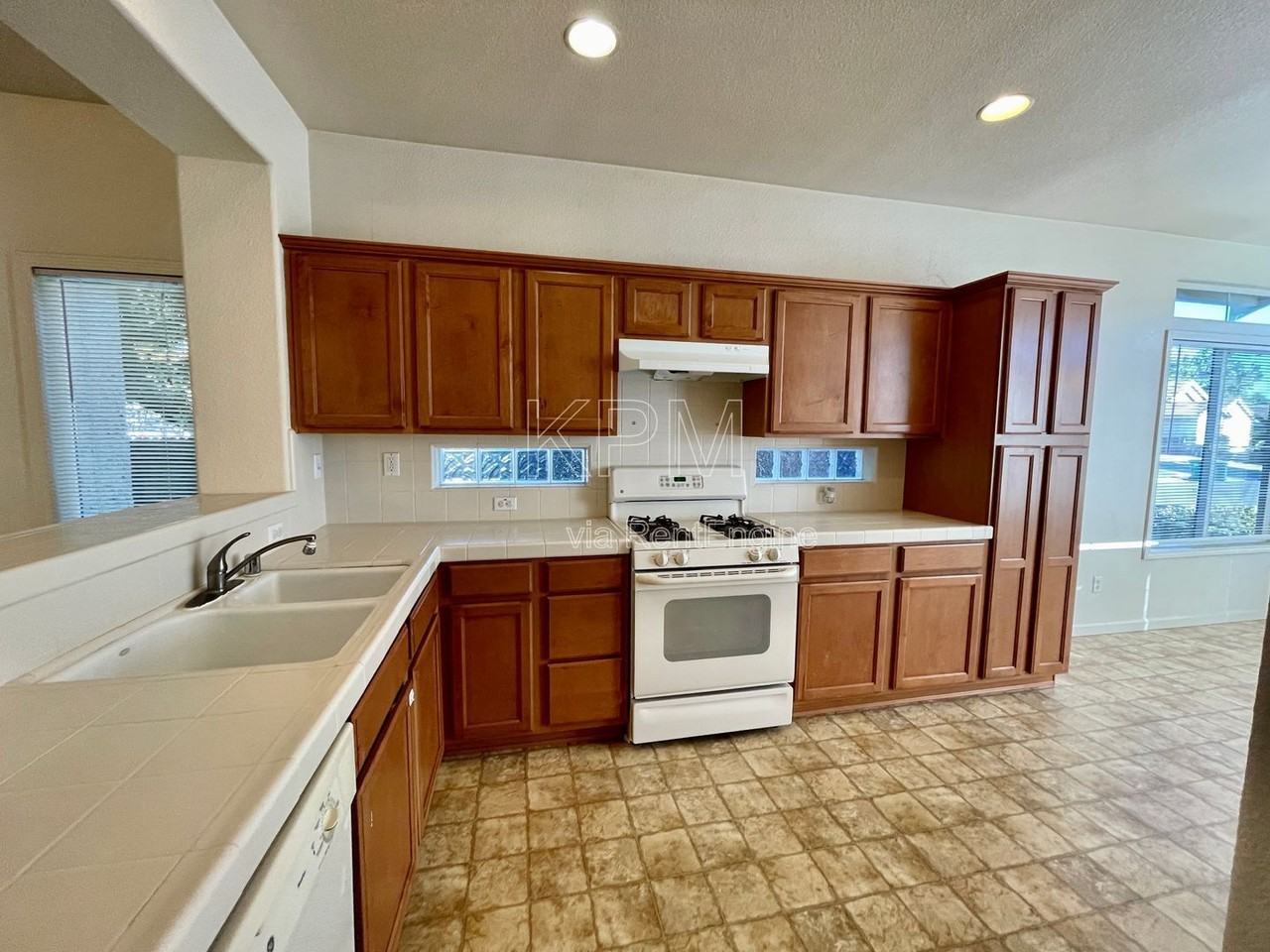 3908 Lembert Dome Ct - Photo 5 of 34