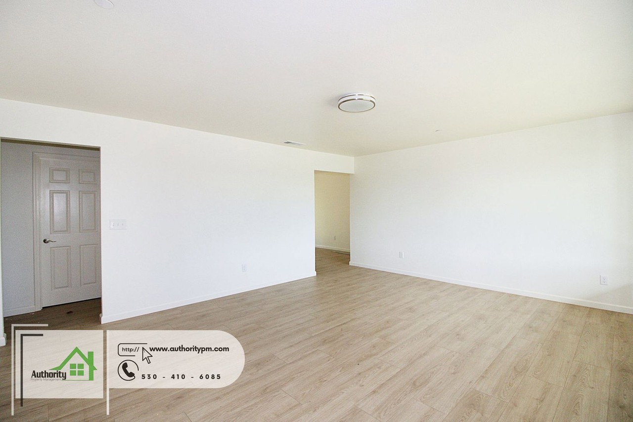 1800 West St - Photo 5 of 27