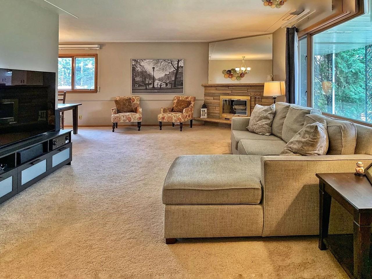 6233 Parnell Ave - Photo 5 of 16