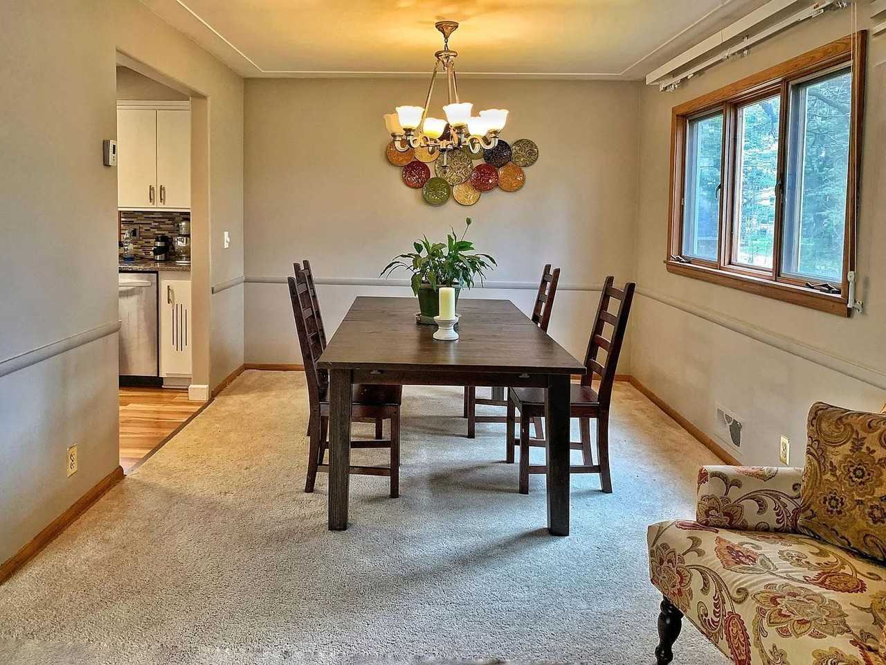 6233 Parnell Ave - Photo 7 of 16