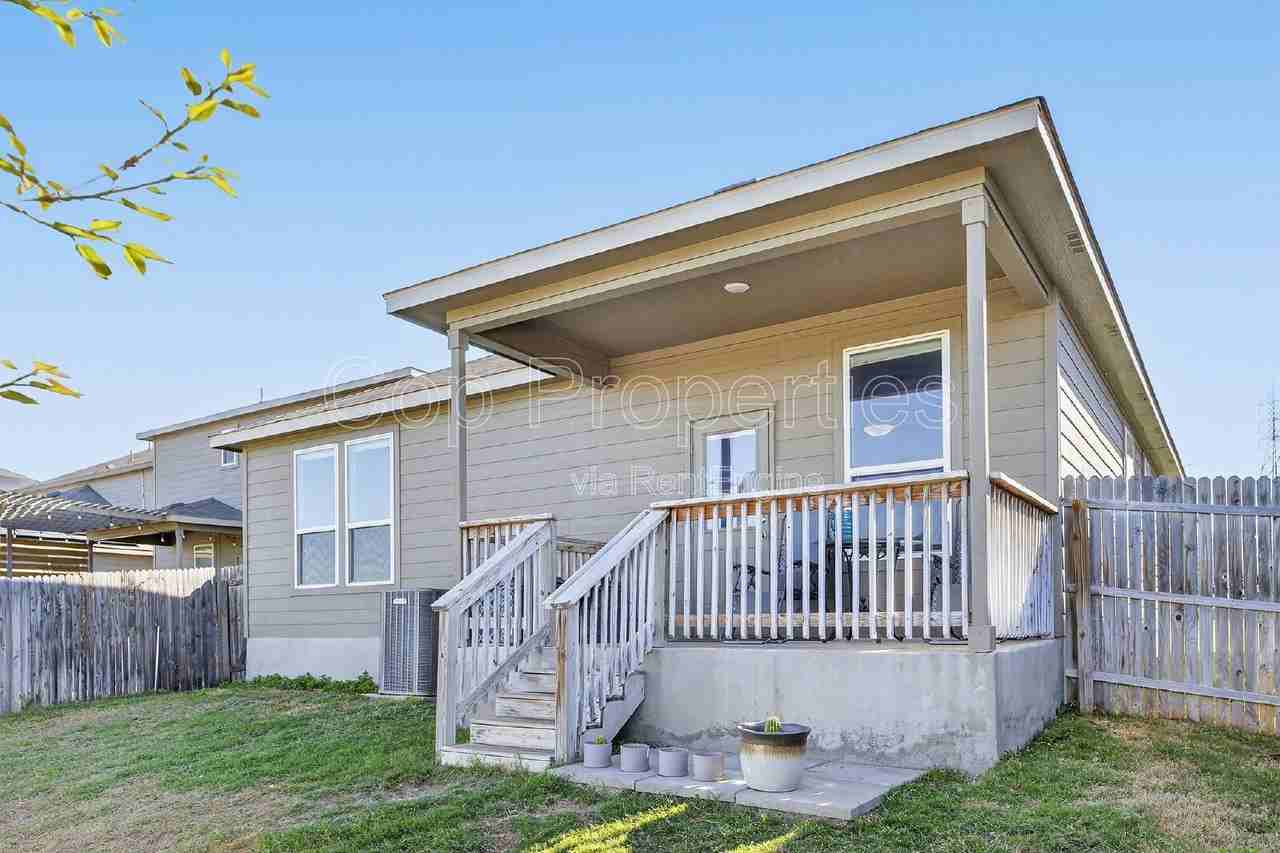 7001 Lions Park - Photo 5 of 27