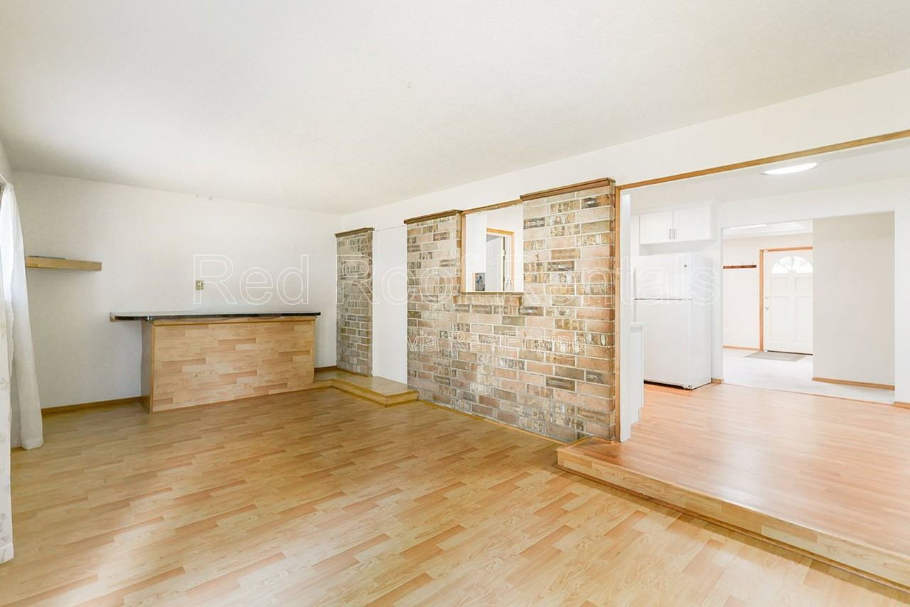 4416 67th Ave W - Photo 3 of 16