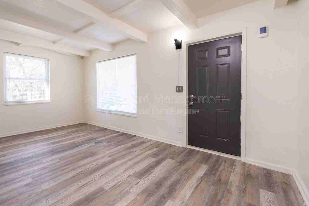 1325 W Dora Ave #1325 - Photo 3 of 27