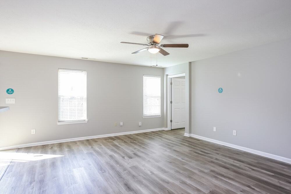 8415 Gates Corner Dr - Photo 7 of 16