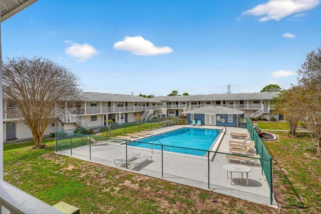 1400 Eudora Rd - Photo 2 of 17