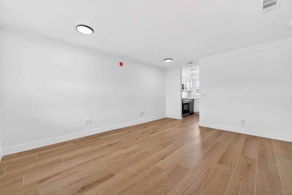 1400 Eudora Rd - Photo 3 of 17