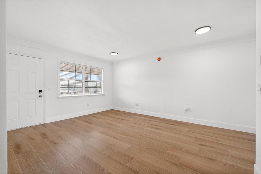 1400 Eudora Rd - Photo 4 of 17