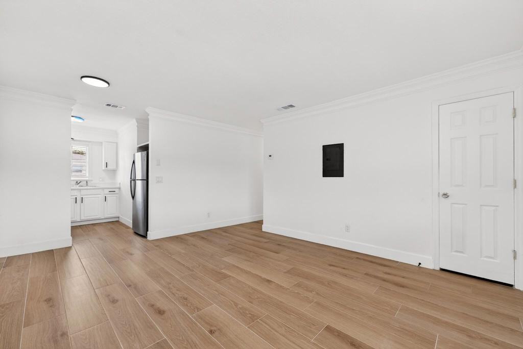 1400 Eudora Rd - Photo 7 of 17