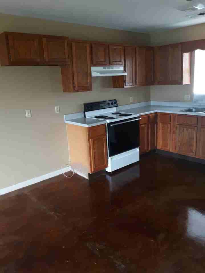 321 Michael St - Photo 3 of 9