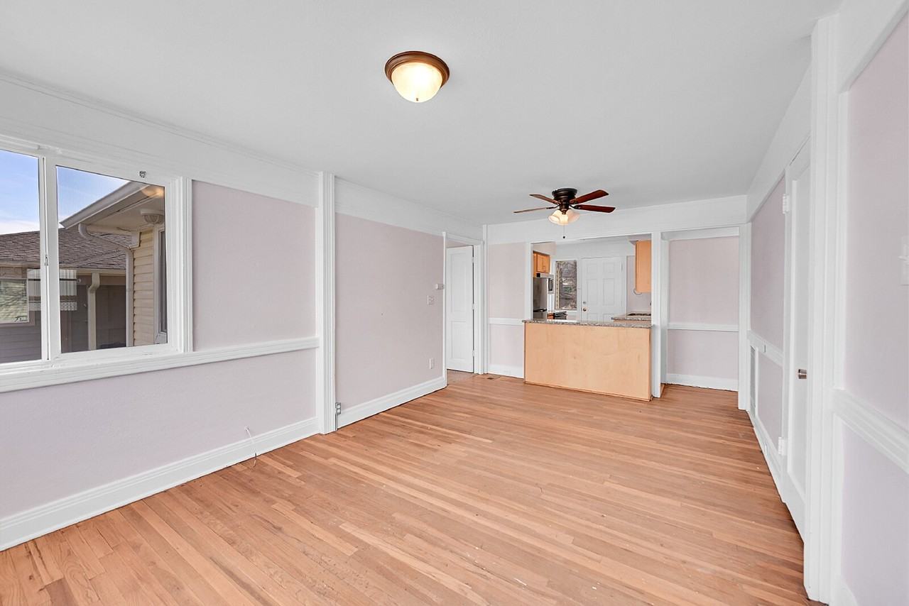 2030 W Gill Pl - Photo 3 of 25