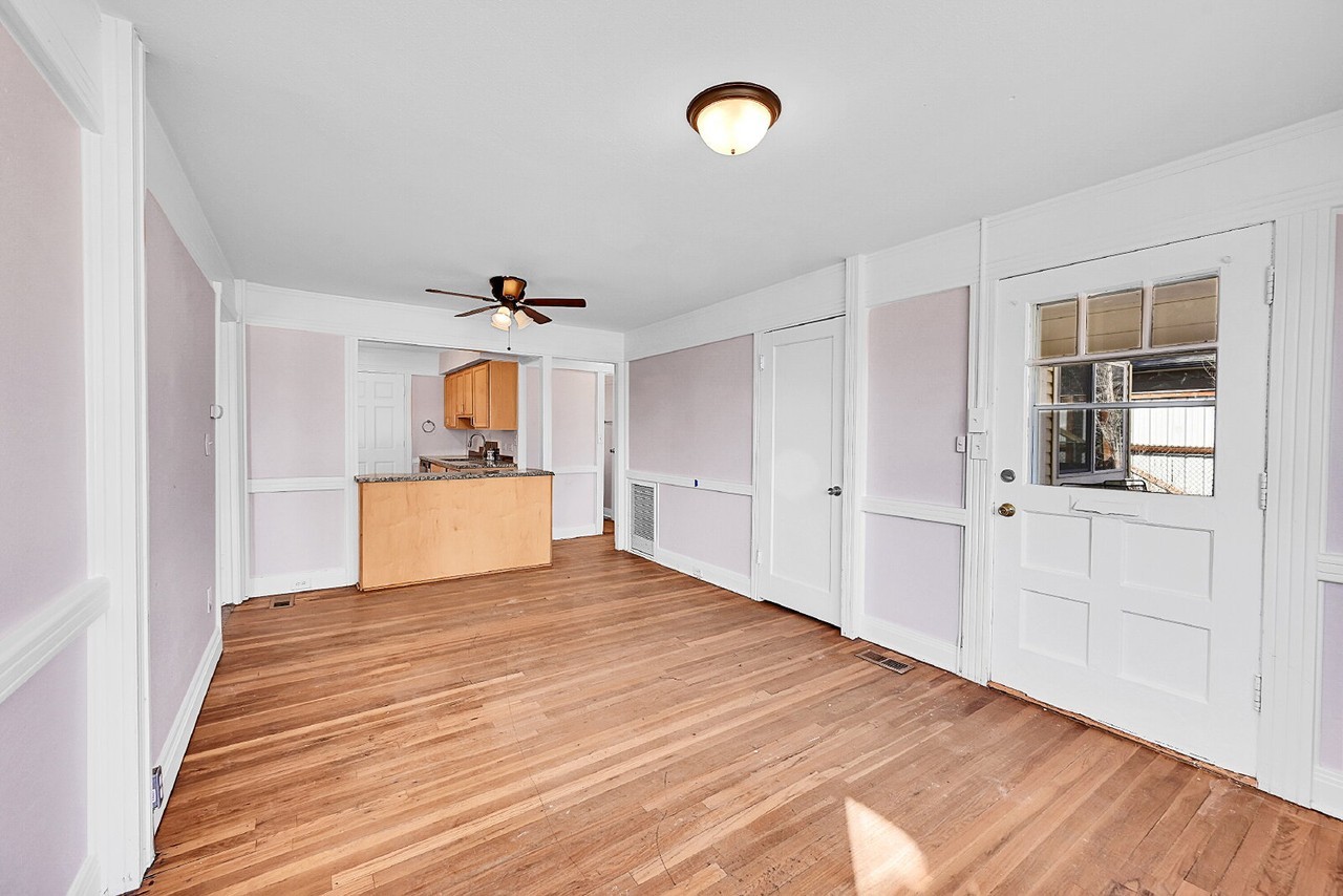 2030 W Gill Pl - Photo 4 of 25