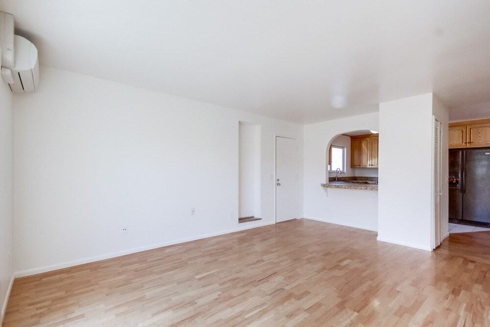 10248 Princess Sarit Way - Photo 7 of 46