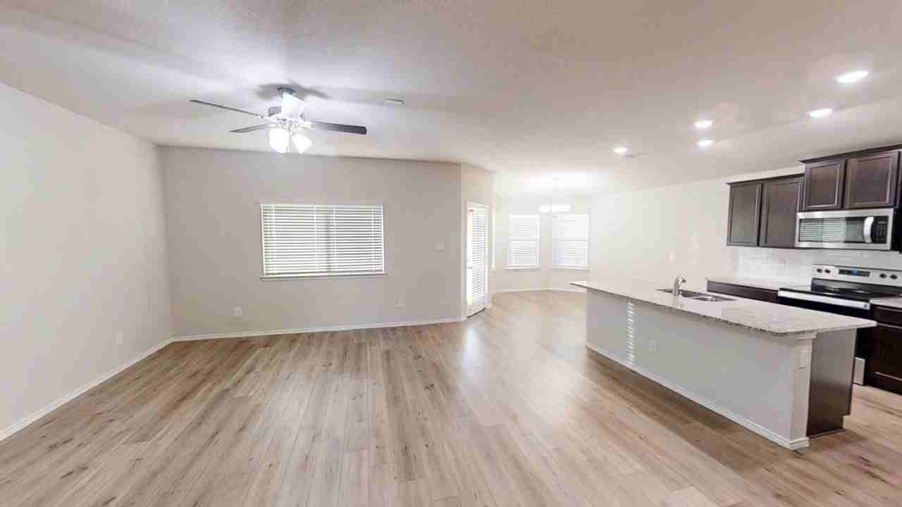 2034 Bee Creek Loop - Photo 5 of 33