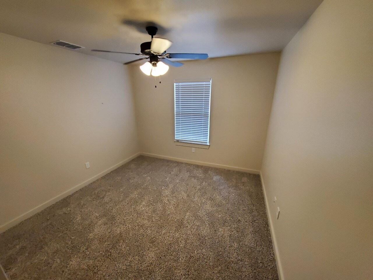 5527 121st St - Photo 5 of 13