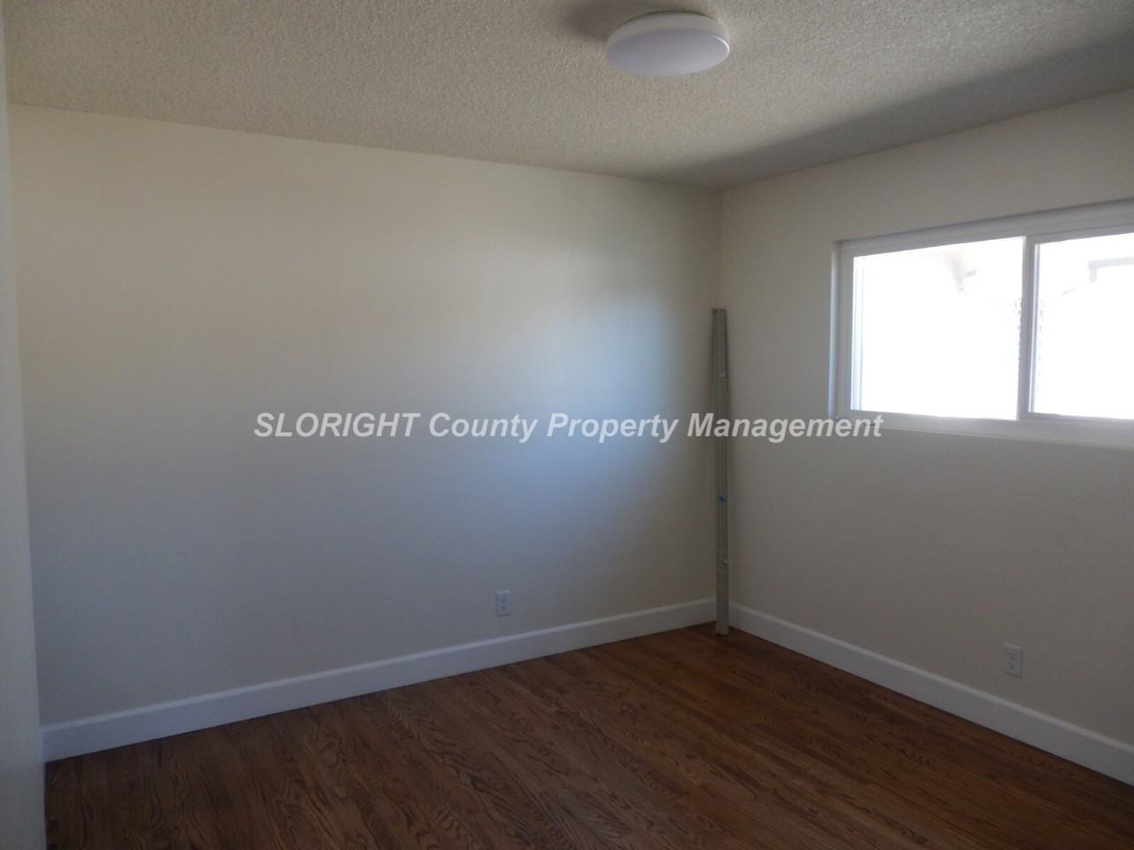 271 Ocean View Ave - Photo 6 of 12