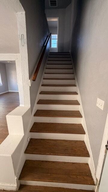 1931 Ne 25th St #10 - Photo 2 of 12