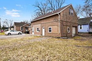 featured image of 906 E Pine St Unit 4