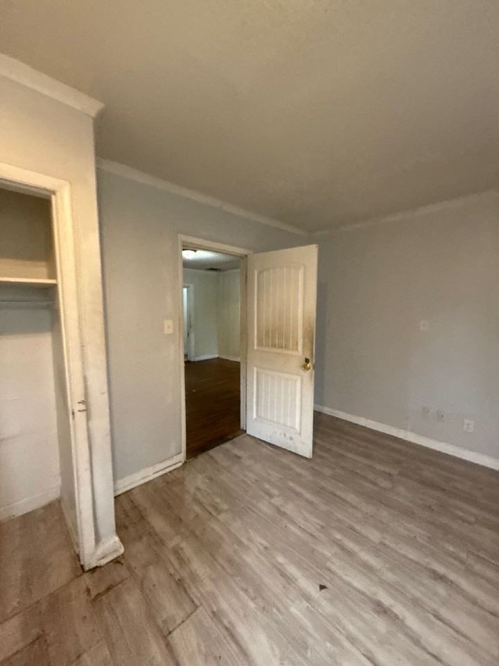 719 Craft Rd - Photo 4 of 17