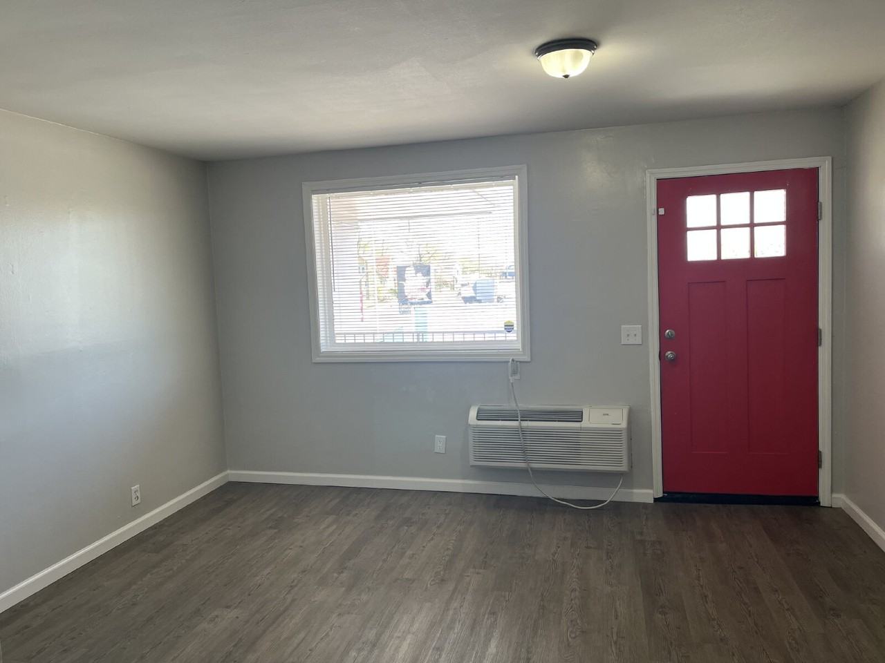 2607 Jefferson St Apt 7 - Photo 4 of 14