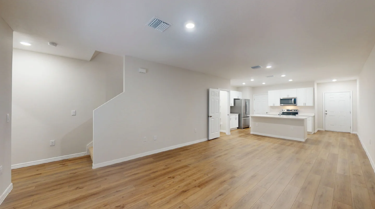 4317 Hillock Blvd - Photo 2 of 10