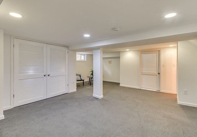 5330 Nebraska Ave Nw - Photo 5 of 31