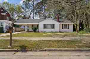 featured image of 709 Broad St W