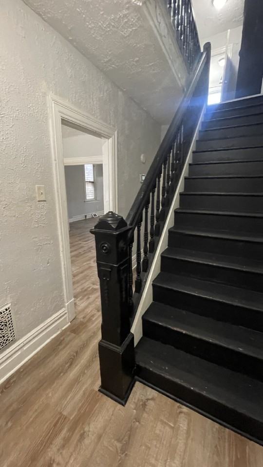 226 Lobinger Ave - Photo 5 of 36