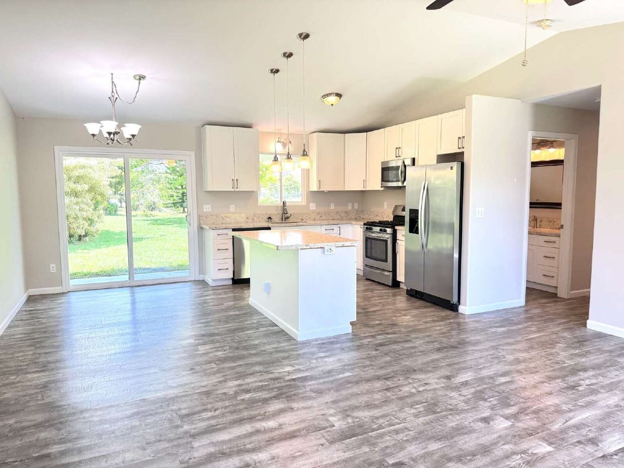 15-1698 7th Ave - Photo 3 of 14