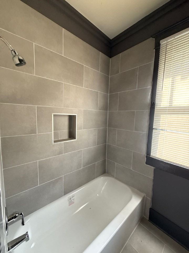 1048 E Mclemore Ave - Photo 3 of 27