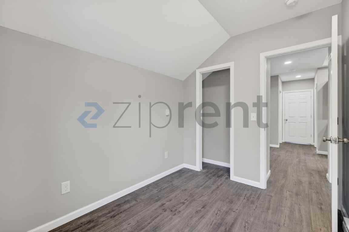 158 Cliff St #2ndFL - Photo 6 of 25