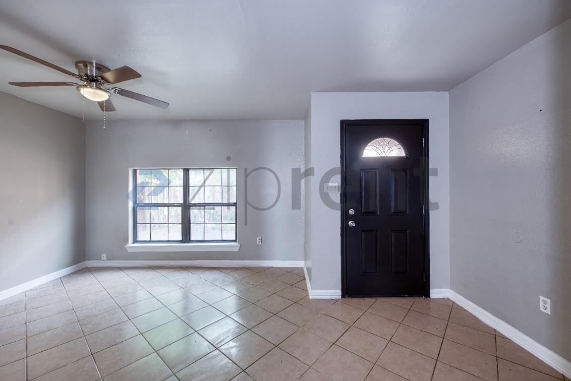 815 E Sugarcane Dr #E4 - Photo 7 of 27