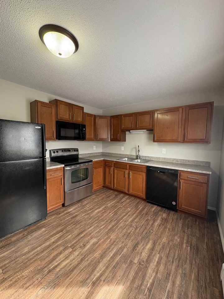 Marion Park Townhomes - Photo 6 of 33