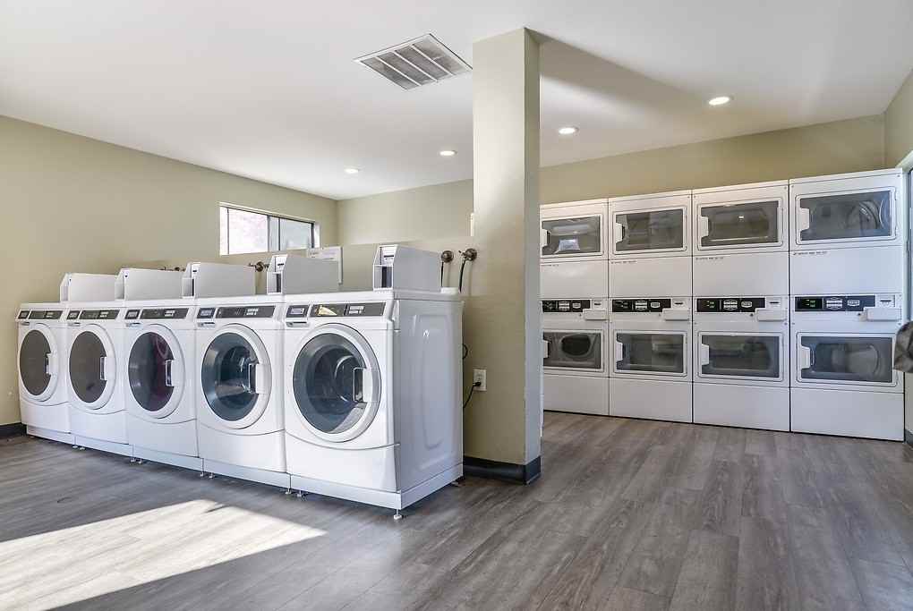 Bonita Cedars - Photo 4 of 27