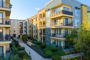 featured image of 21201 Kittridge St