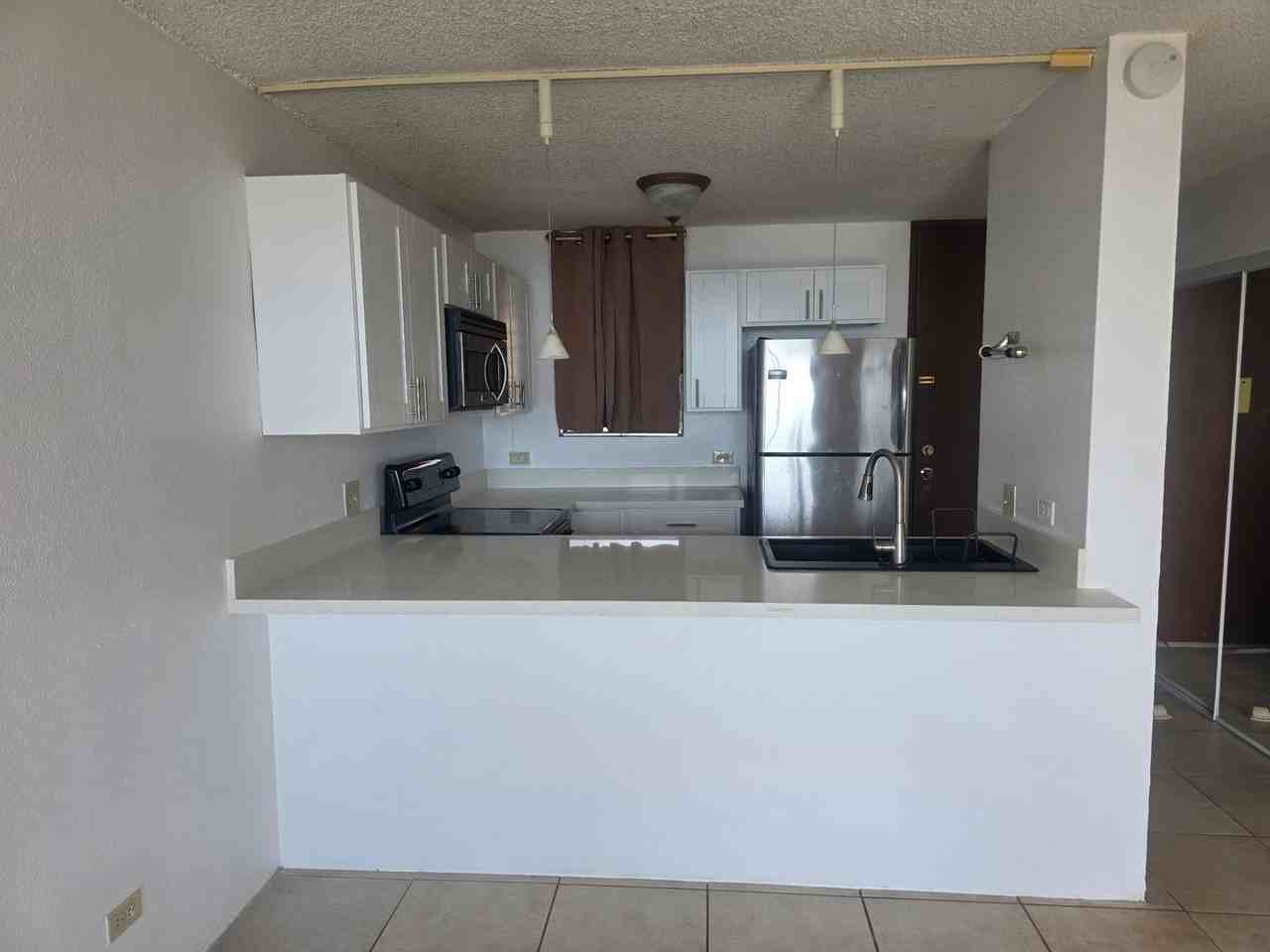 LELE PONO APARTMENTS - Photo 3 of 13