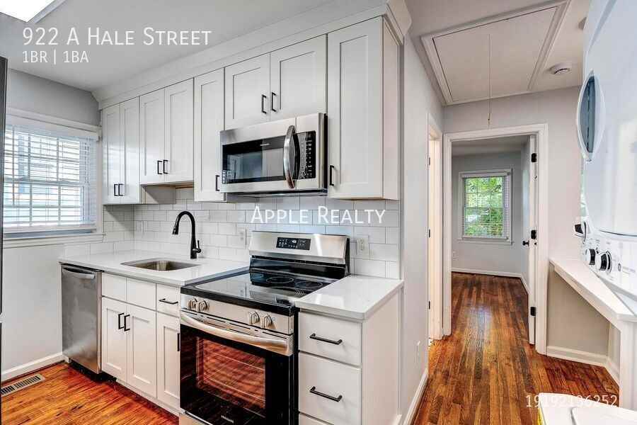 922A Hale St - Photo 6 of 21