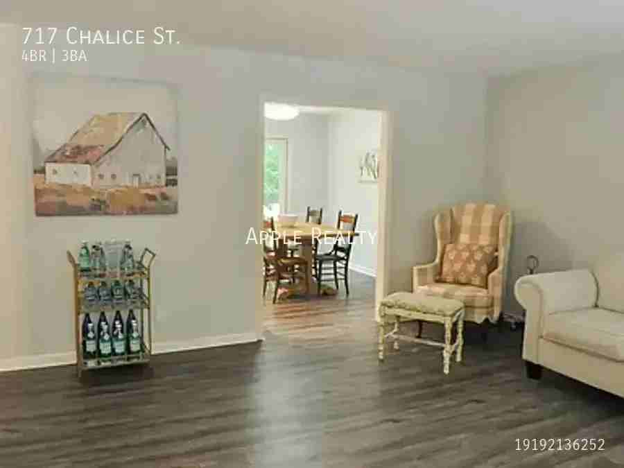 717 Chalice St - Photo 7 of 50