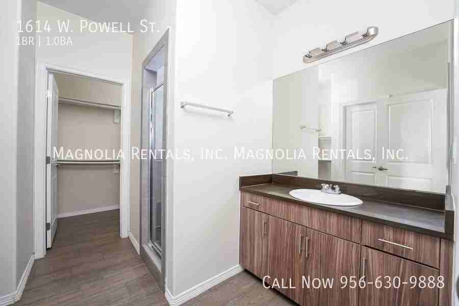 1614 W Powell St #1 - Photo 7 of 8