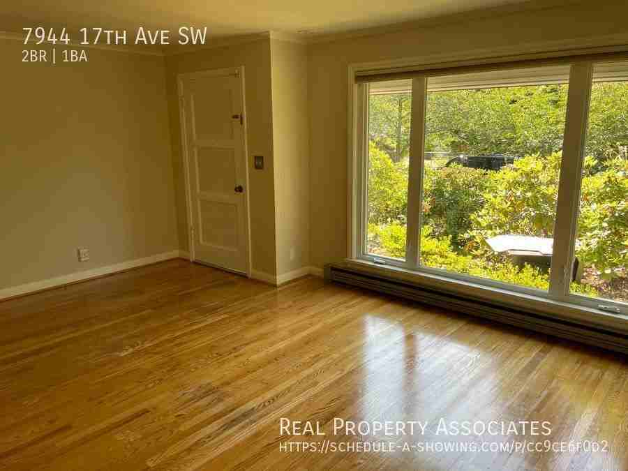 7944 17th Ave Sw - Photo 3 of 14
