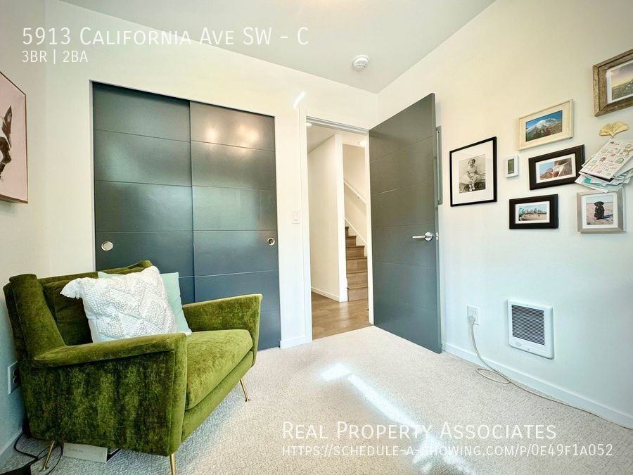 5913 California Ave Sw #C - Photo 4 of 17