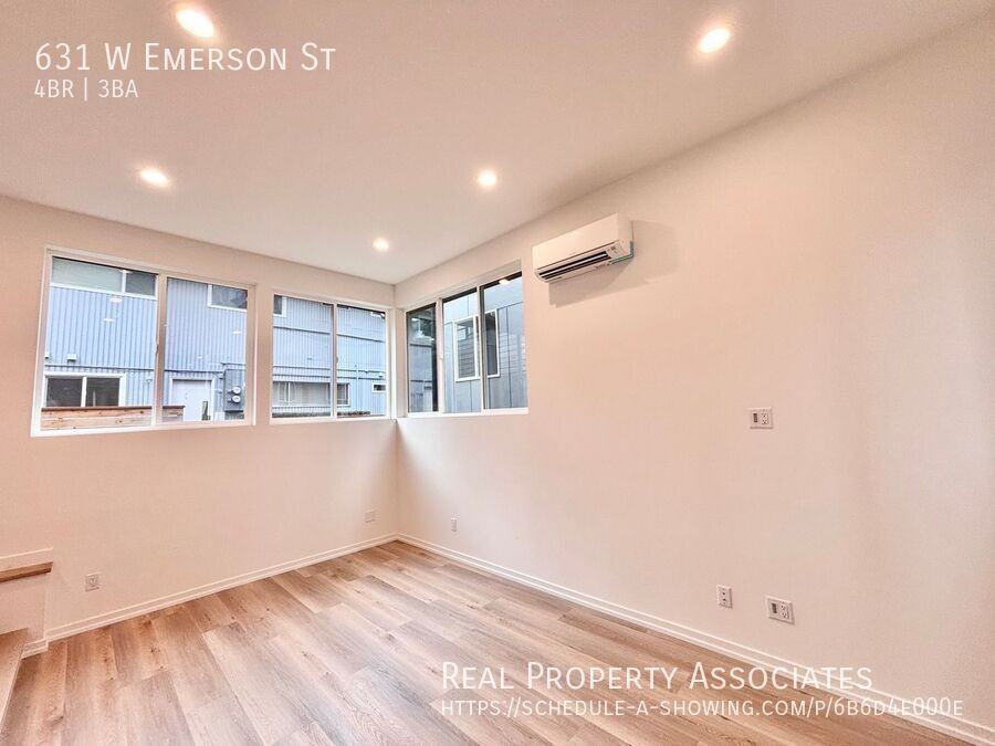 631 W Emerson St - Photo 4 of 37