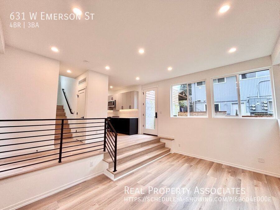 631 W Emerson St - Photo 5 of 37