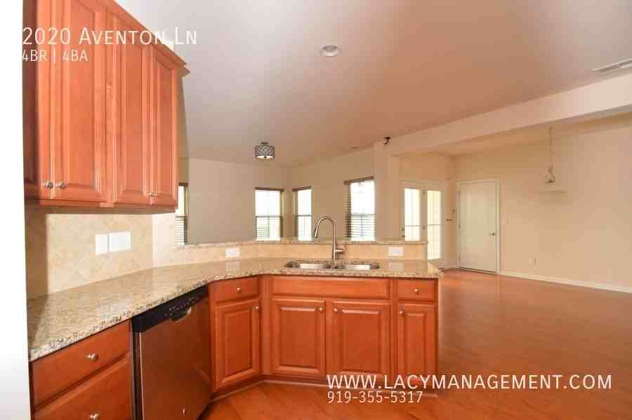 2020 Aventon Ln - Photo 7 of 25