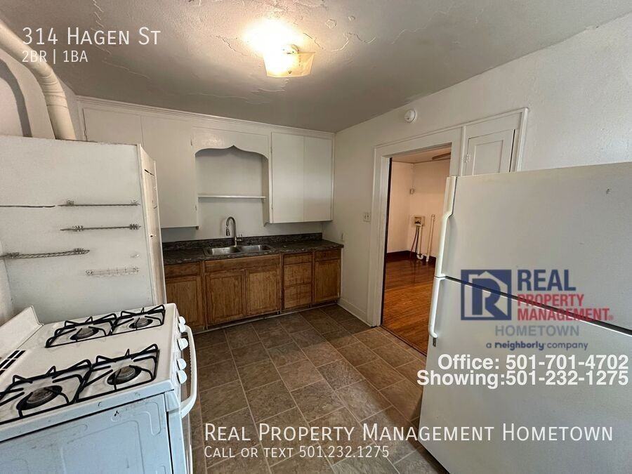 314 Hagen St - Photo 7 of 13