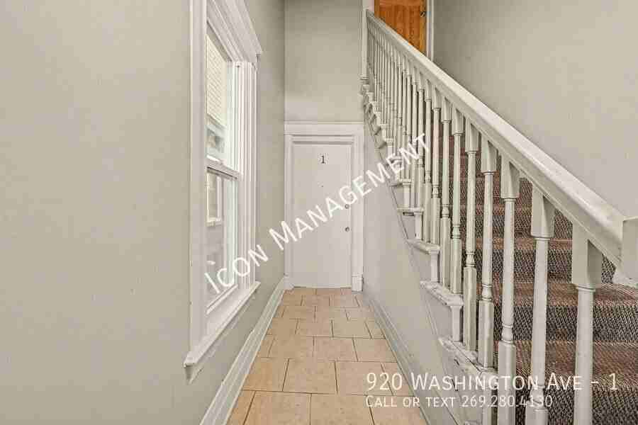 920 Washington Ave #1 - Photo 7 of 15