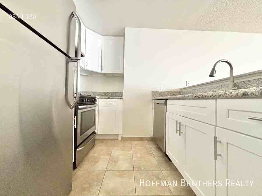 1225 N Cherokee Ave #108 - Photo 3 of 8